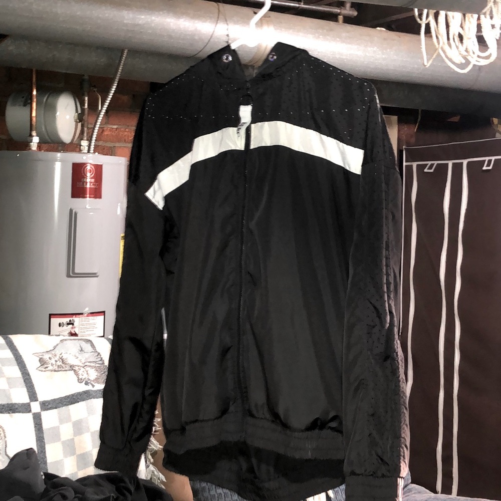 Black long sleeve windbreaker